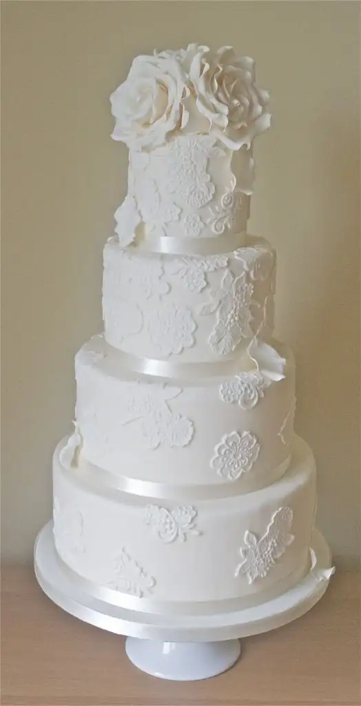 Lace-Wedding-Cakes-10.webp