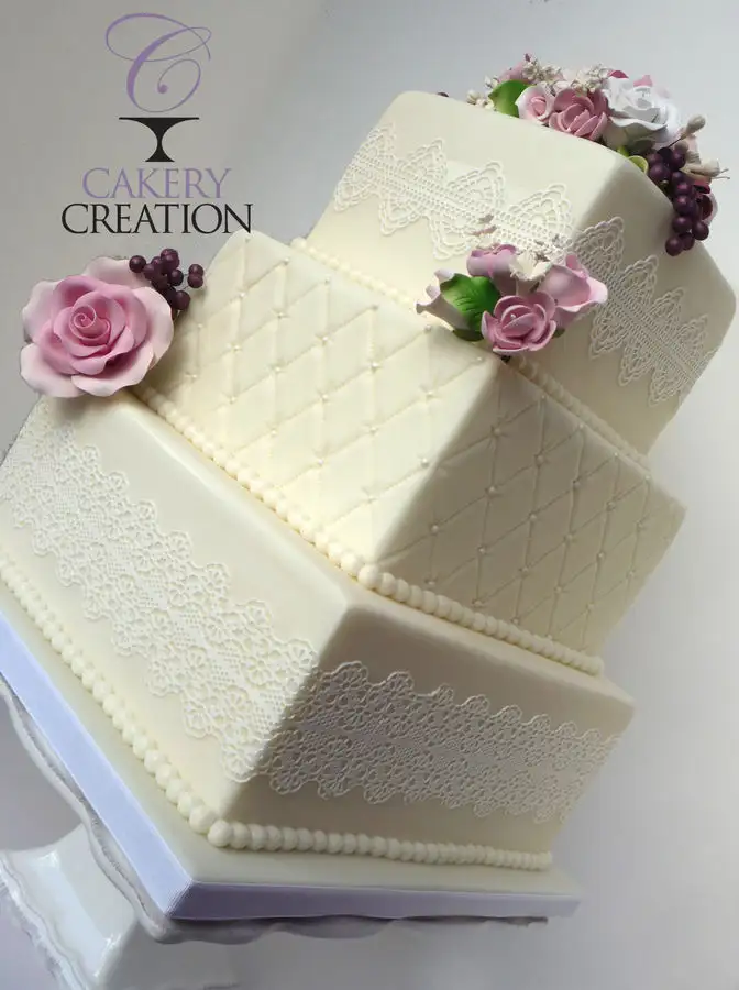 Lace-Wedding-Cakes-17.webp