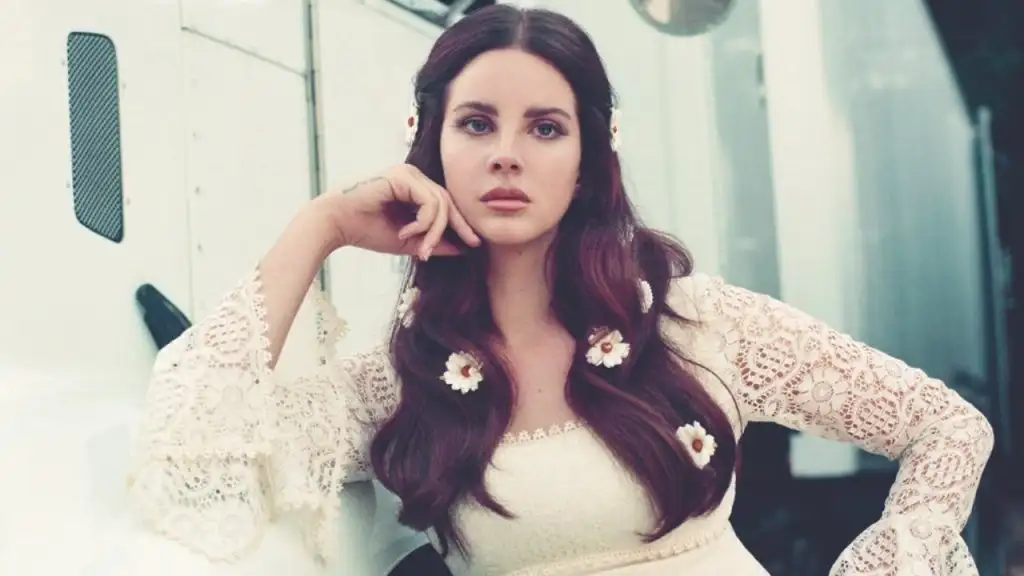 Lana Del Rey kimdir.webp