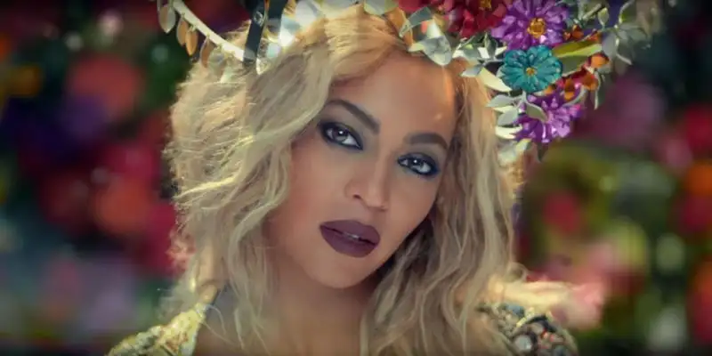landscape-1454081851-hbz-beyonce-coldplay-index.webp