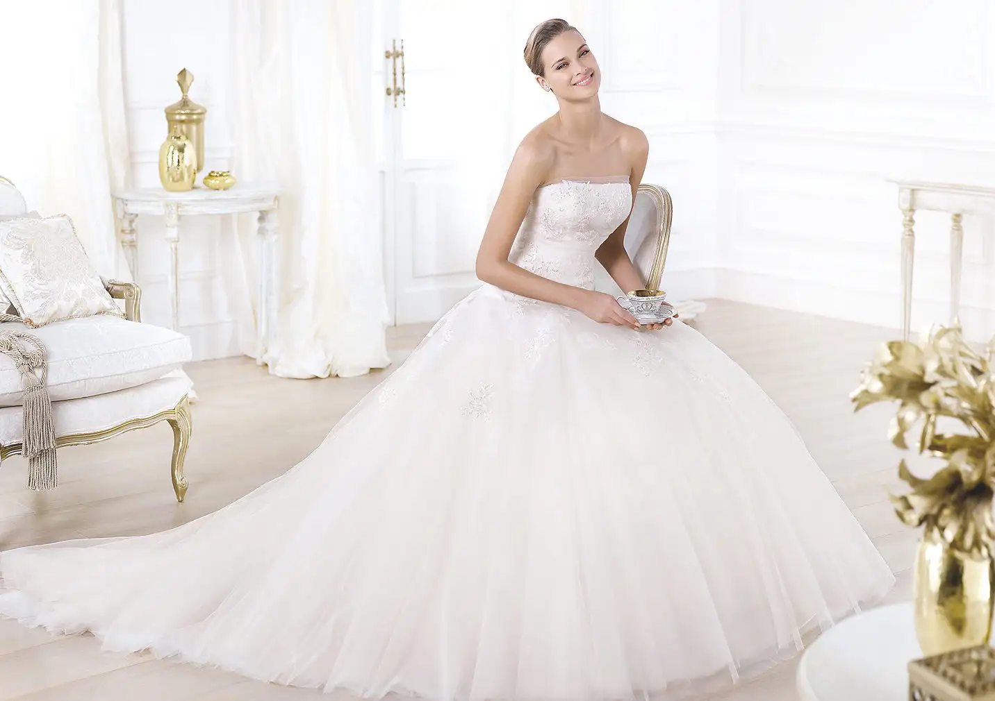LEONIE_A.webp