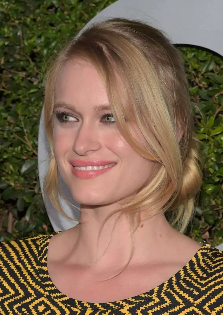leven-rambin-arrived-to-claiborne-swanson-frank-s-young-hollywood-book-launch-in-beverly-hill...webp