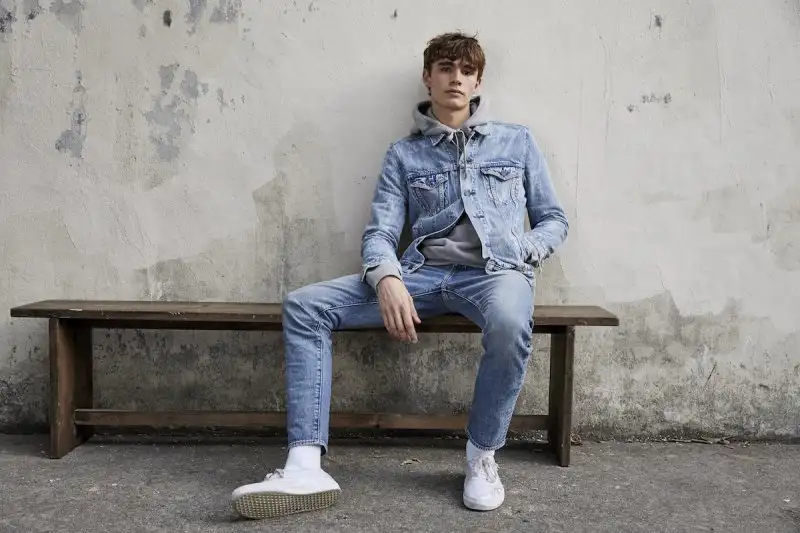 levis.webp