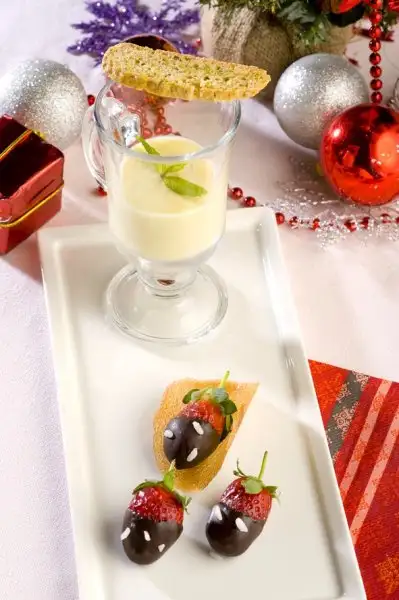 Limonlu Pirinç Pudingi ve Çikolatalı Çilek.webp