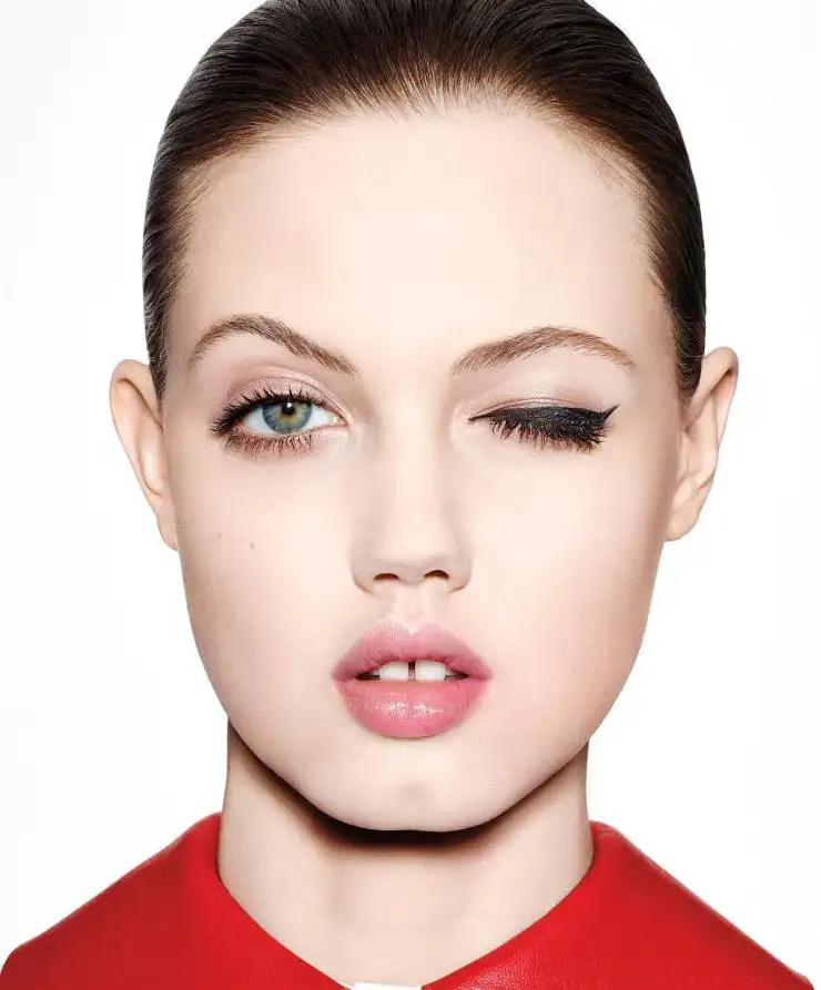lindsey-wixson-by-richard-burbridge-for-m-le-monde-april-2015-2.webp
