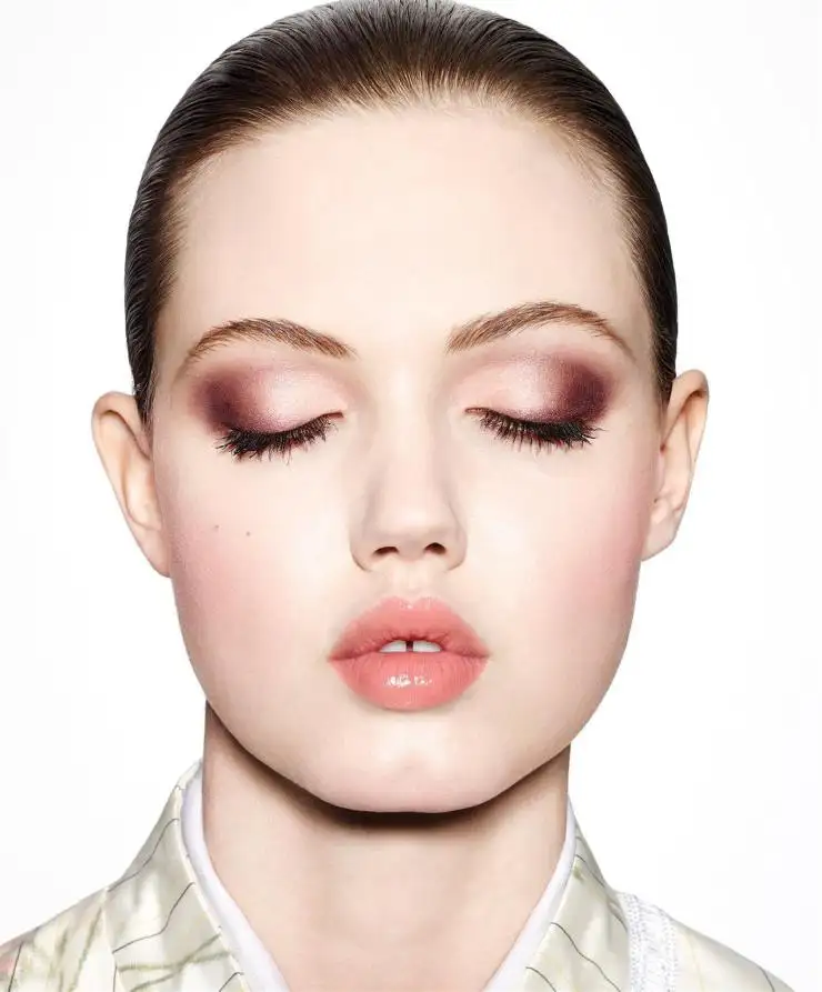lindsey-wixson-by-richard-burbridge-for-m-le-monde-april-2015-8.webp