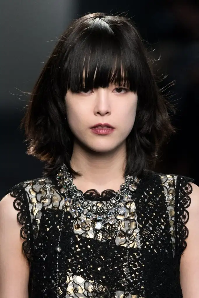 lob-with-bangs.webp