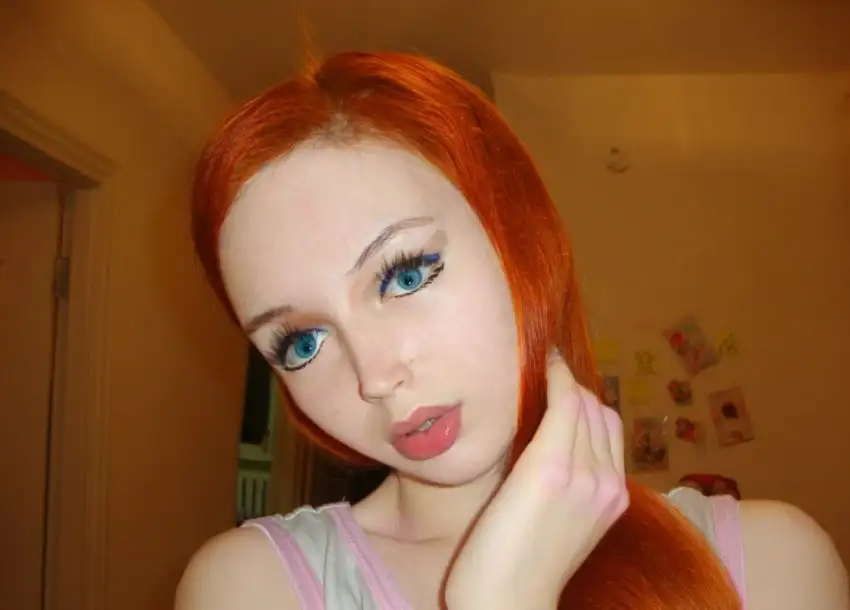 Lolita-Richi-7.webp