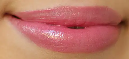 loreal-violet-attitude-le-gloss-005.webp