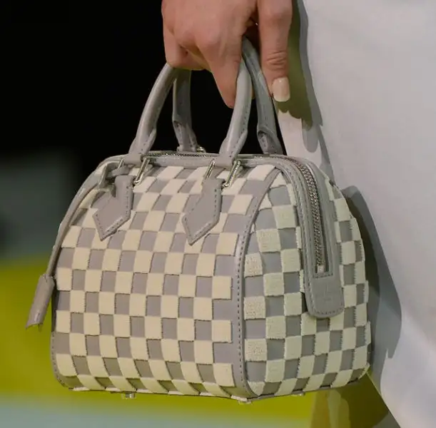 Louis-Vuitton-yeni-sezon-çanta-modeli.webp