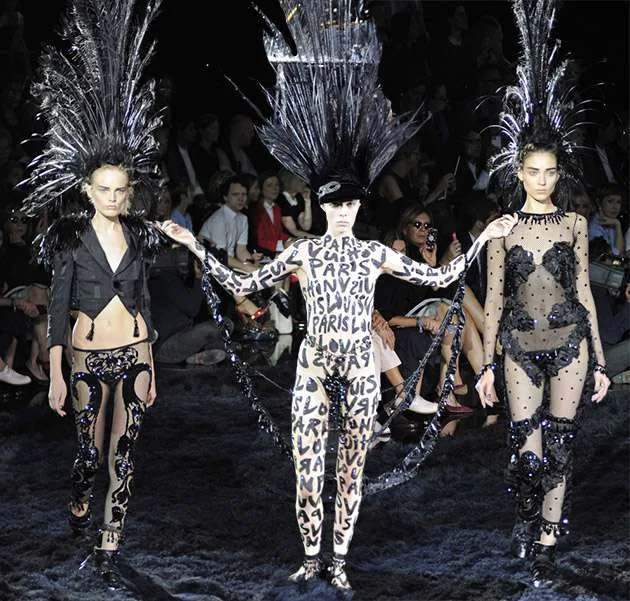 Louis Vuitton İlkbahar / Yaz 2014 Paris Moda Haftası