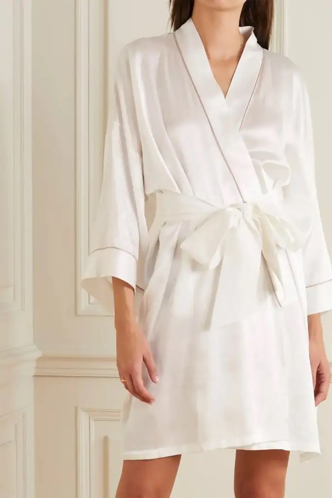 luks_gelin_sabahlik_modeli_2023.webp