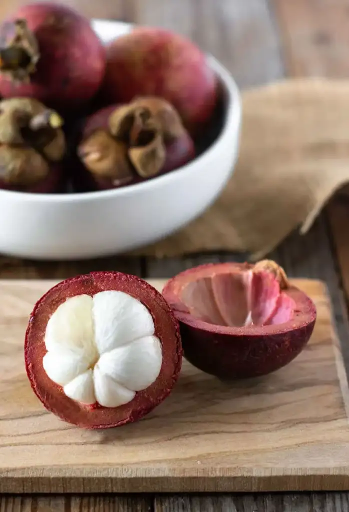 mangostan meyvesi2.webp