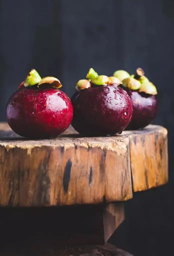 mangostan meyvesi3.webp