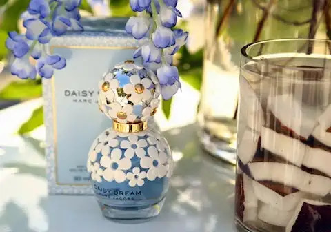 marc-jacobs-daisy-dream.webp