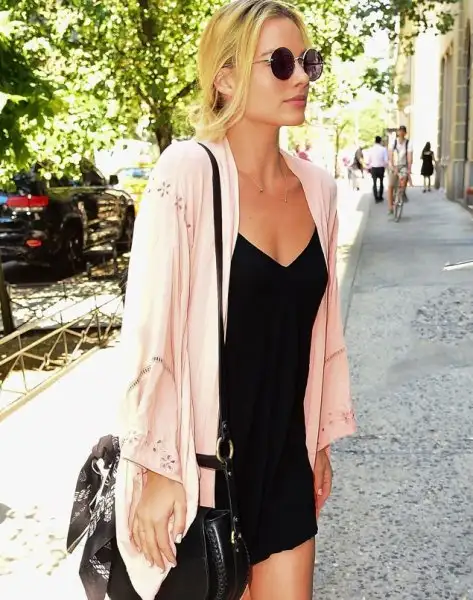 margot-robbienin-sokak-stili57e55e1aa2cf8-.webp
