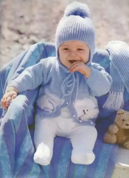 mavi-erkek-bebek-kiyafeti.jpg