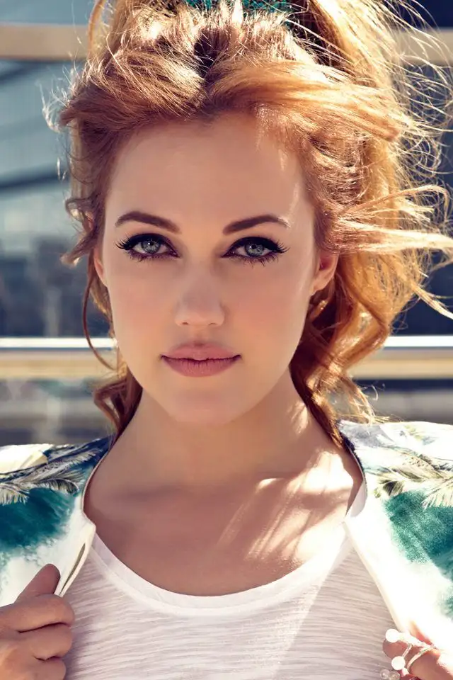 meryem-uzerli.webp