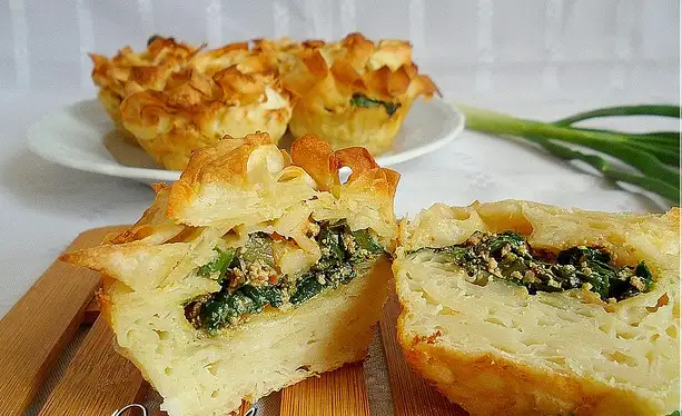 mini-börek-yapımı.webp