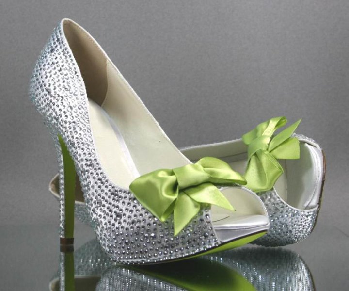 mint-green-wedding-shoes.jpg