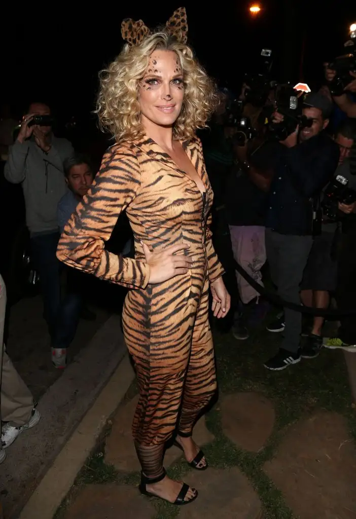 molly-sims-casa-tequila-halloween-party-in-beverly-hills-october-2015_4.webp