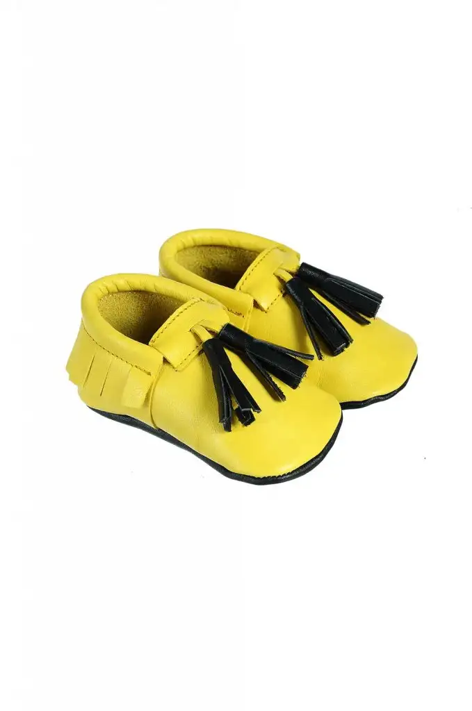 moots yellow.webp