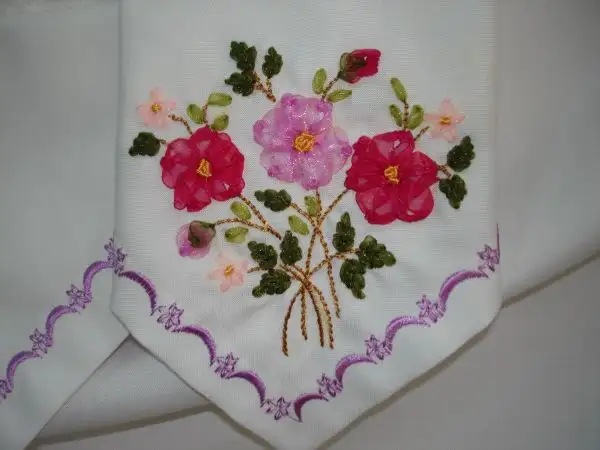 mutfak-takımı-kurdela-nakışından-1.webp