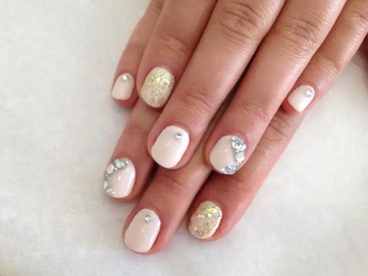 nail-art-community-pins.webp