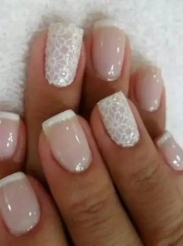 Nail-art-da-sposa-foto.webp