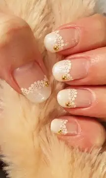 Nail-art-da-sposa.webp