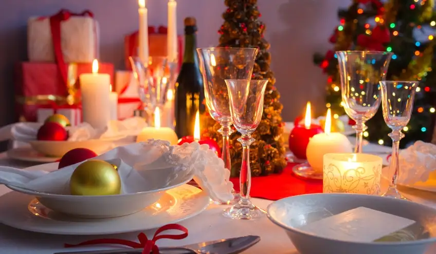 natale-con-le-candele-2.webp