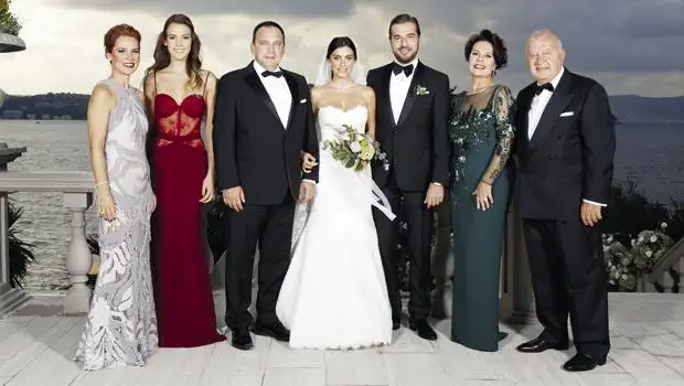 neslisah_alkoclar_evlendi.webp