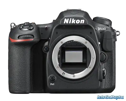nikon-d500-govde.webp