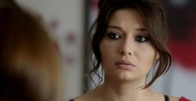 nurgul-yesilcaya-ozel-yesil-gozlu-kostepem5b22e5833fb71137716b.webp