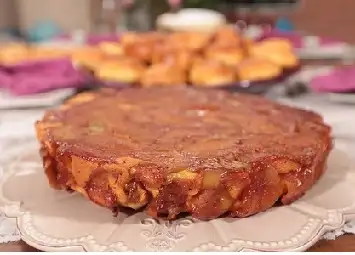 nurselin-mutfagi-elmali-ters-yuz-kek-tarifi.webp