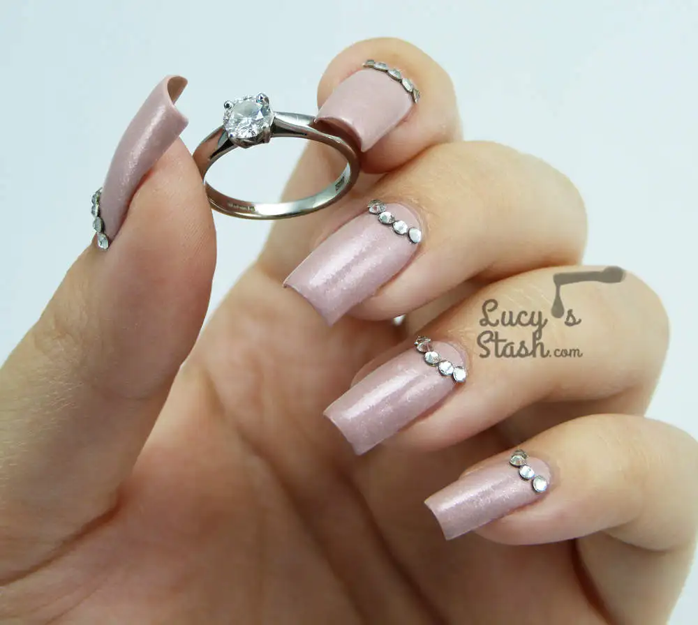 ob_ee5614_illamasqua-pink-raindrops-with-swarovski-crystal-.webp