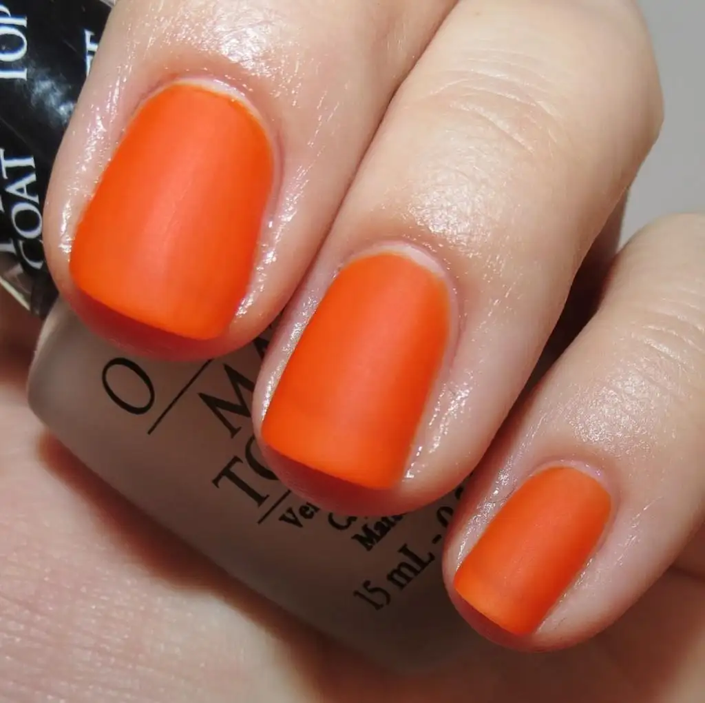 opi-matte-top-coat-nail-polish-swatches-revie-L-N7la0m.webp