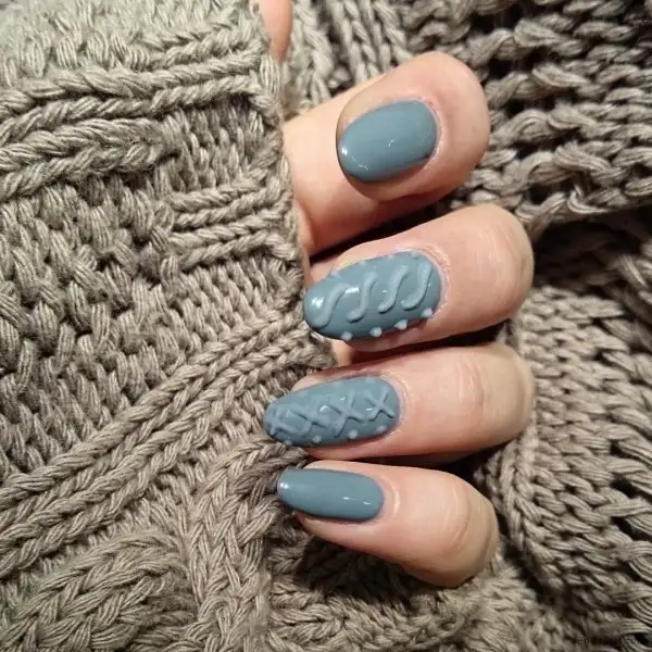 Örgü-desenli-tırnak-trendi-Video-ve-Galeri-sweaternails-7.webp