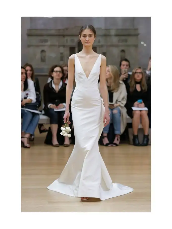 Oscar_De_La_Renta_Gelinlik_Modelleri_2018 (3).jpg