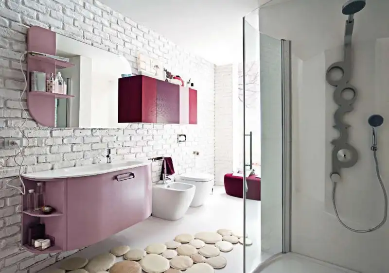 Özel-Pembe-Banyo-Dekorasyonu.webp
