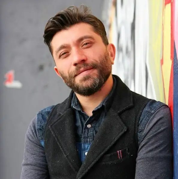 özgür-emre-yıldırım-1.webp