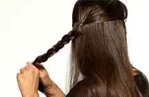 pantene_howto_00-braidedbunupdo_step2.webp