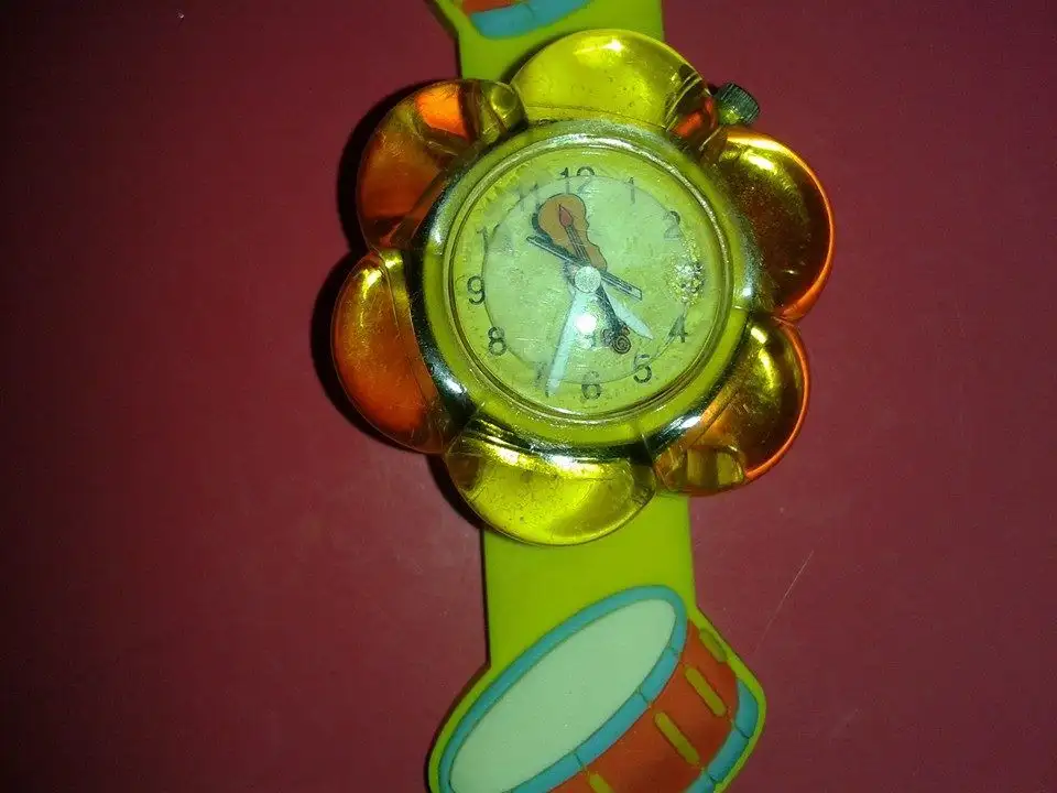 papatya sarı saat 1.webp