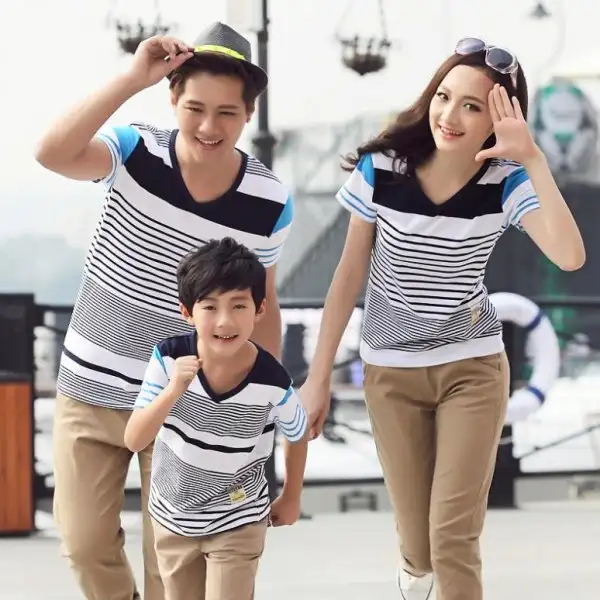 Parent-Child-Stripe-Family-Clothes-V-Neck-T-shirts-for-Father-Mother-Daughter-and-Son-Outfit.webp