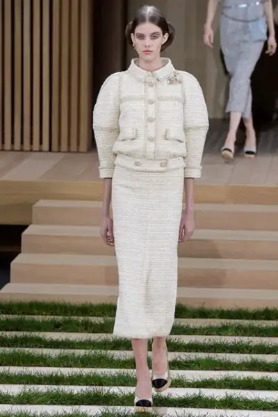 paris-moda-haftasi-ilkbahar-yaz-2016-chanel-6550831.webp
