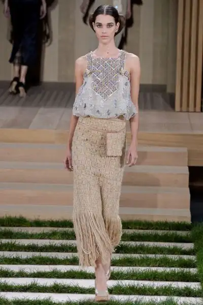 paris-moda-haftasi-ilkbahar-yaz-2016-chanel-6550850.webp