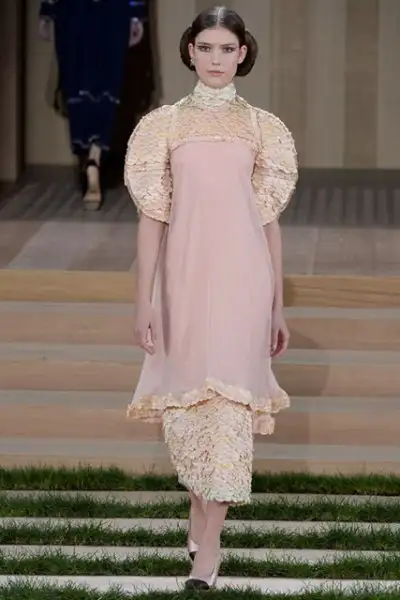 paris-moda-haftasi-ilkbahar-yaz-2016-chanel-6550852.webp