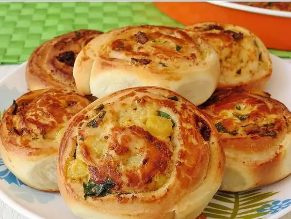Patatesli-Rulo-Börek.webp