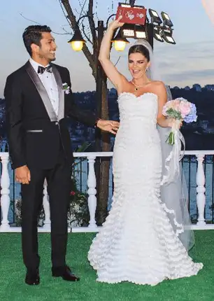 pelin-karahan-hamile6.webp