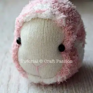 pelus_oyuncak_yapimi_resimli_anlatim_7.webp
